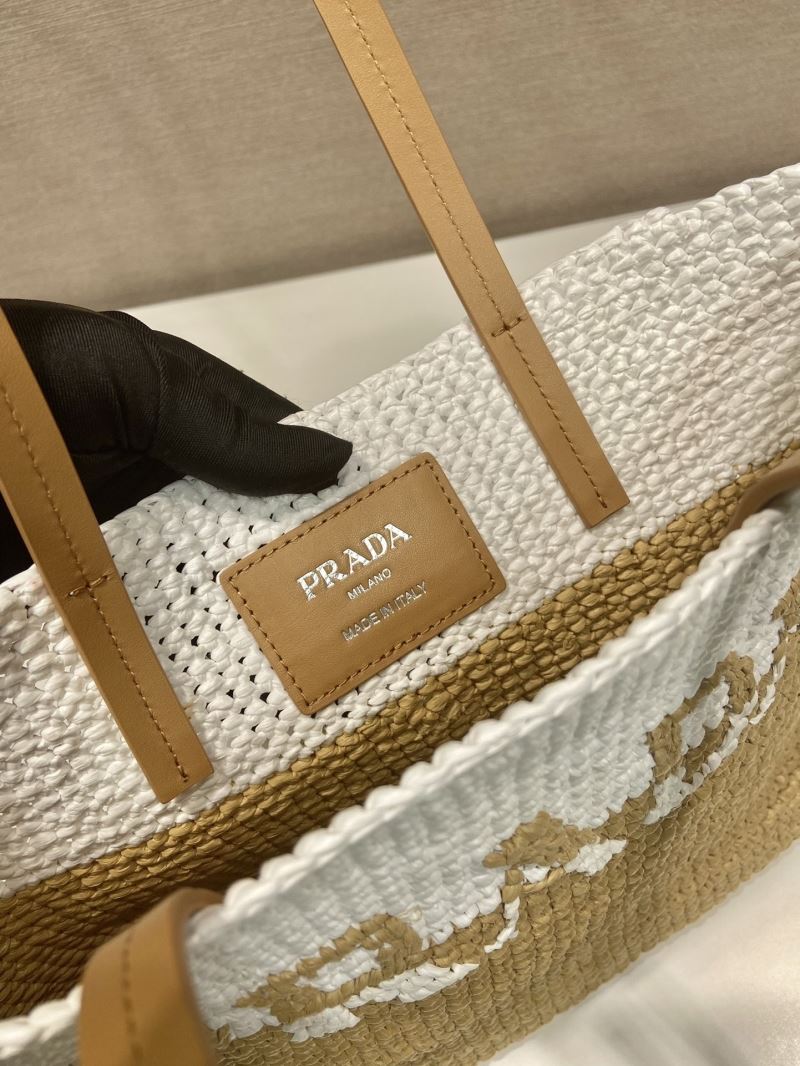 Pra*a tote bags